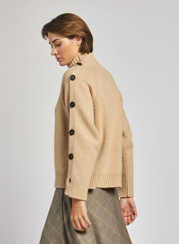 CAMEL SWEATER