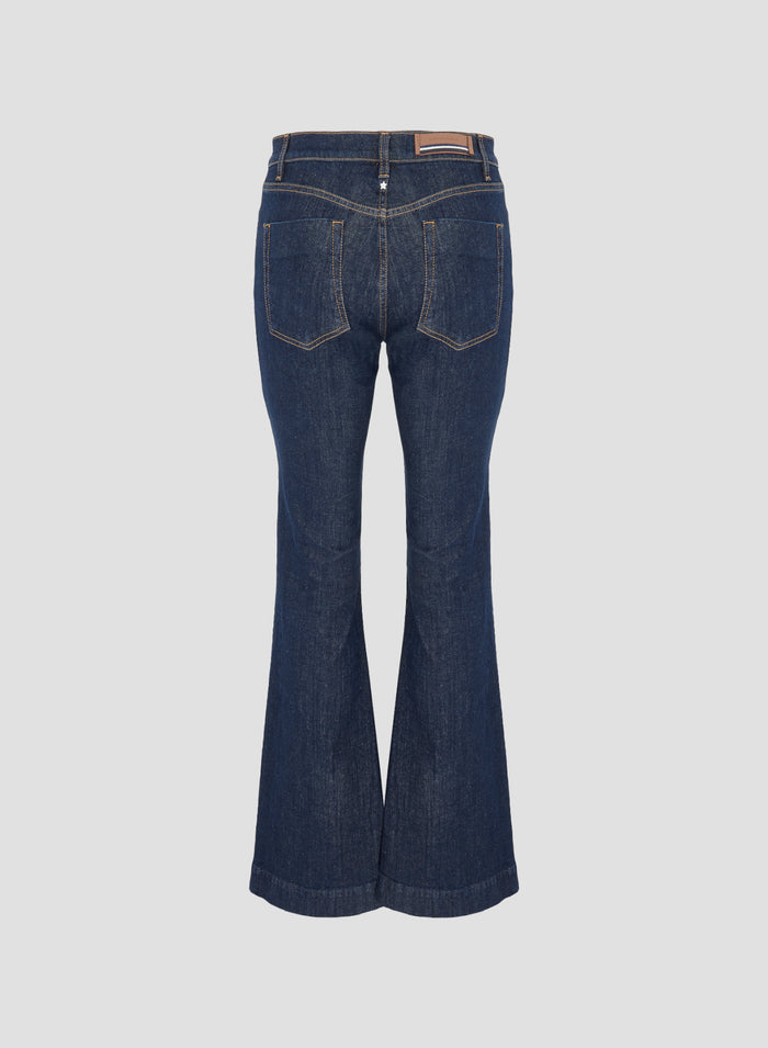 JEANS CON GAMBA FLARE