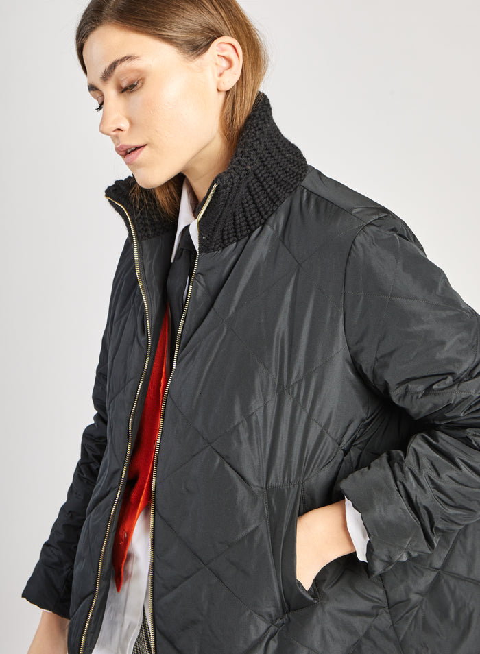 PADDED NYLON CLOUSON