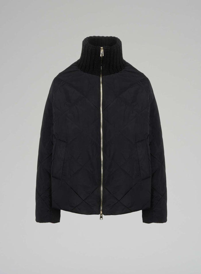 PADDED NYLON CLOUSON