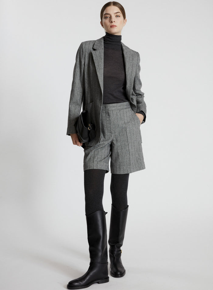 BERMUDA IN MISTO LANA CON GESSATURA LUREX