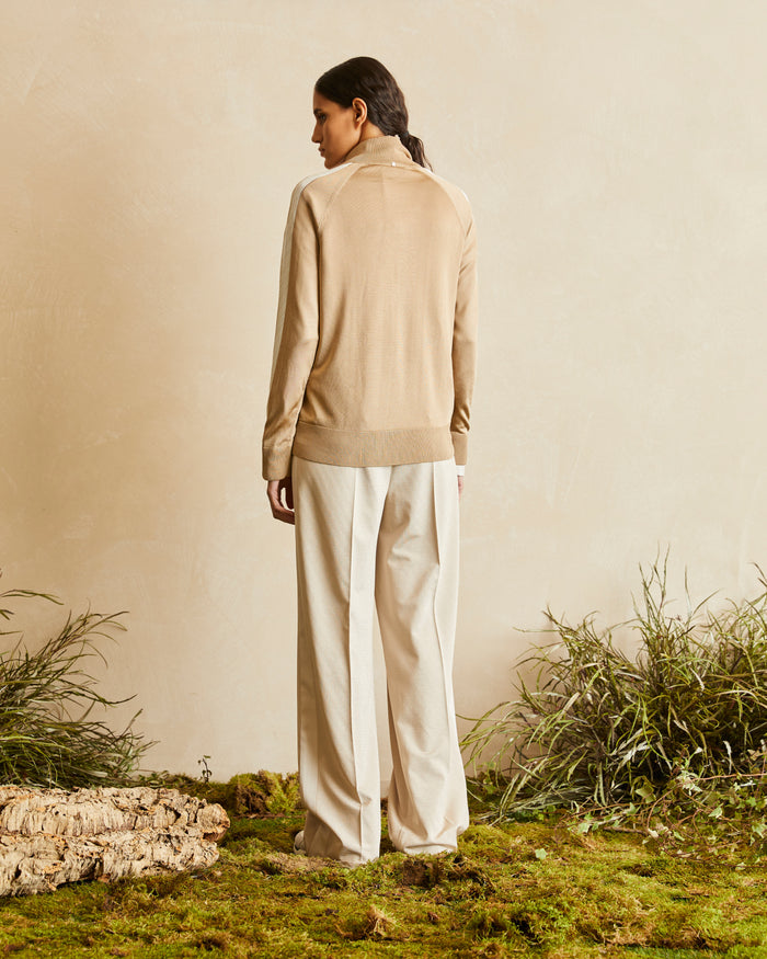 SILK KNIT POLO WITH INTARSIA DETAIL