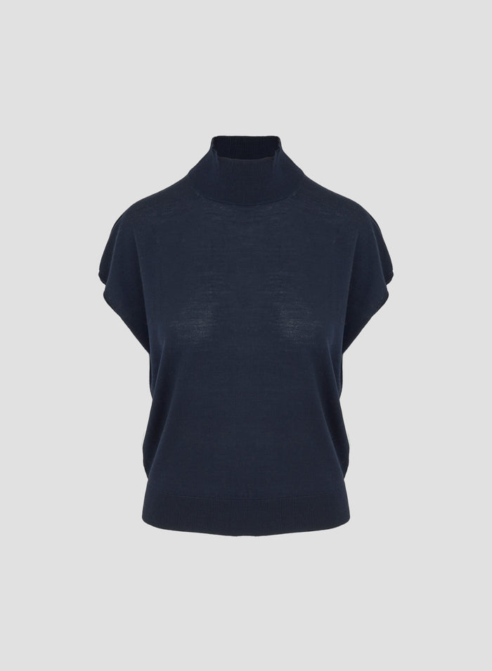 ULTRALIGHT VIRGIN WOOL VEST
