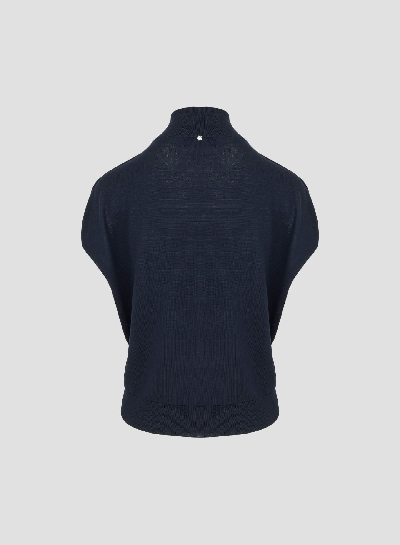 ULTRALIGHT VIRGIN WOOL VEST