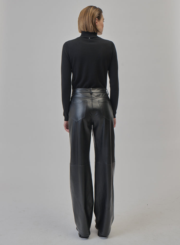 ULTRALIGHT CASHMERE AND SILK TURTLENECK