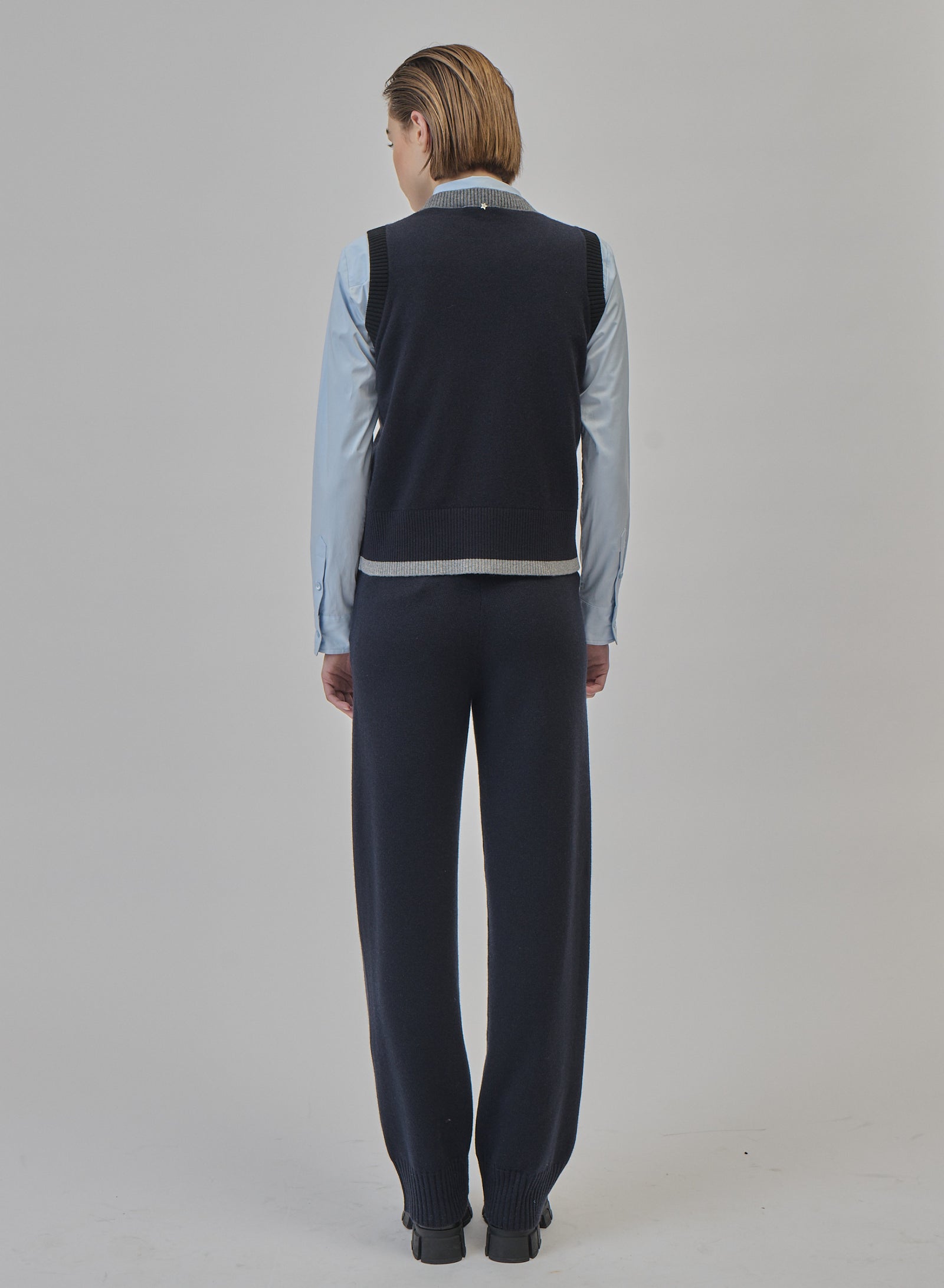 PANTALONI IN MAGLIA A GAMBA LARGA IN FILO LORENA
