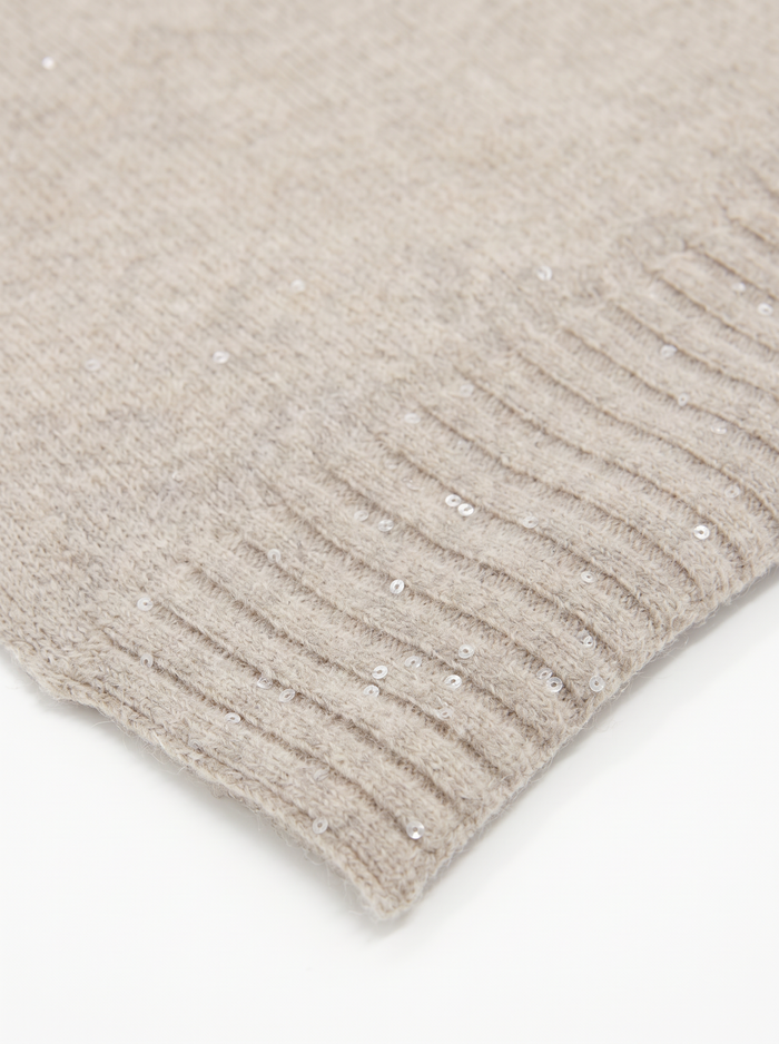 LONG LORENA YARN SCARF WITH SEQUIN THREAD