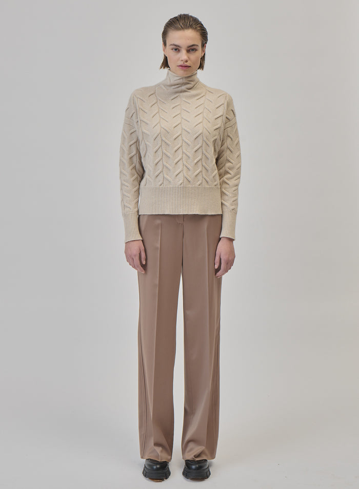 DOLCEVITA IN CASHMERE E LANA CON TRECCIA ICONICA PIATTA