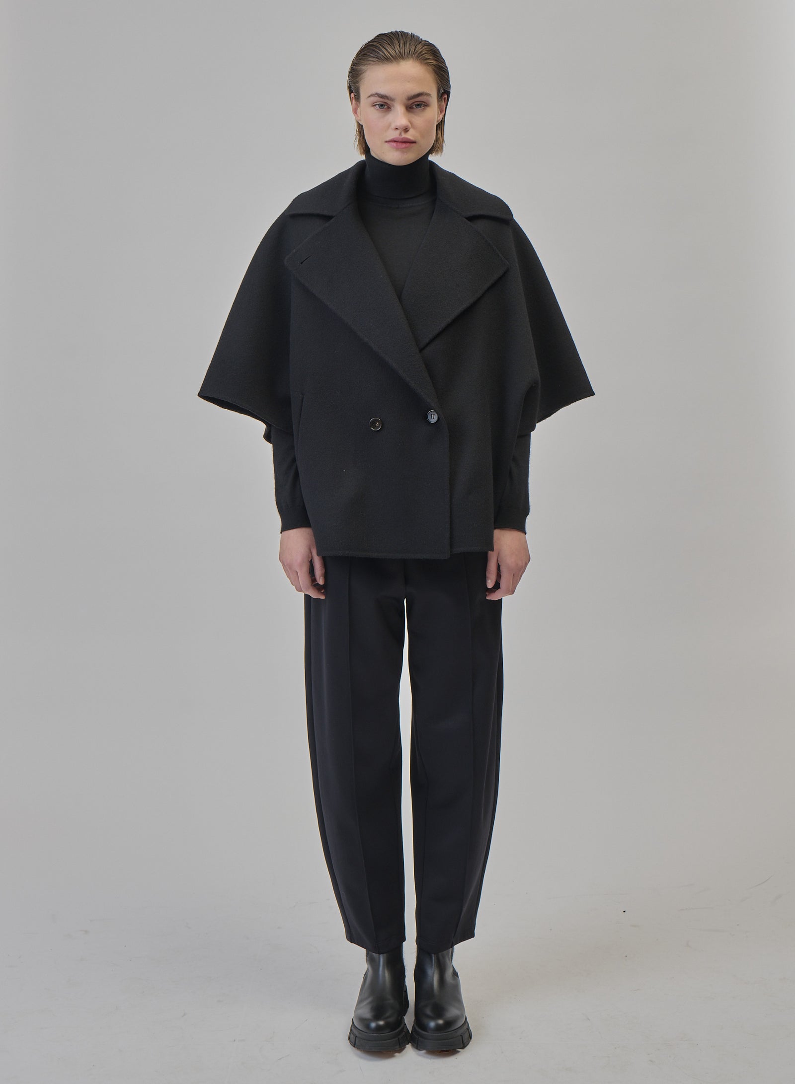 DOUBLE-FACED VIRGIN WOOL AND ANGORA CABAN