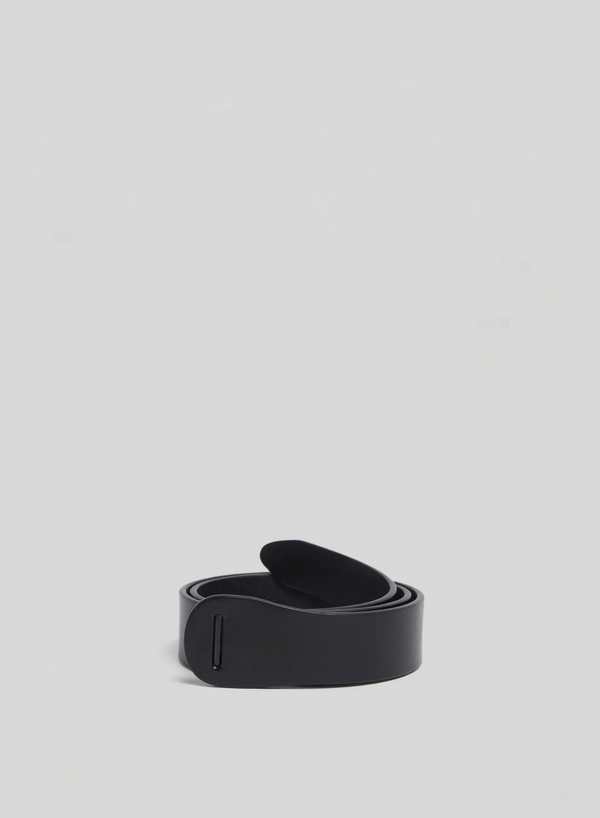 LEATHER BELT WITH LOOP CLOSURE