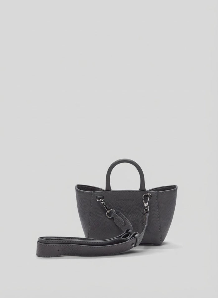 MEDIUM ICONIC LEATHER SHOULDER BAG