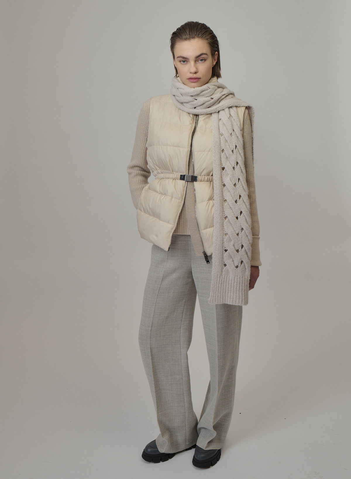 GILET IMBOTTITO IN NYLON SUPERLEGGERO