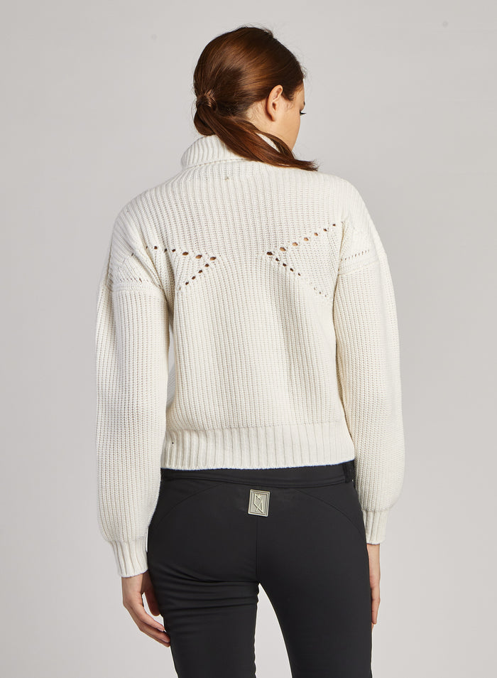 KNITTED TURTLE-NECK