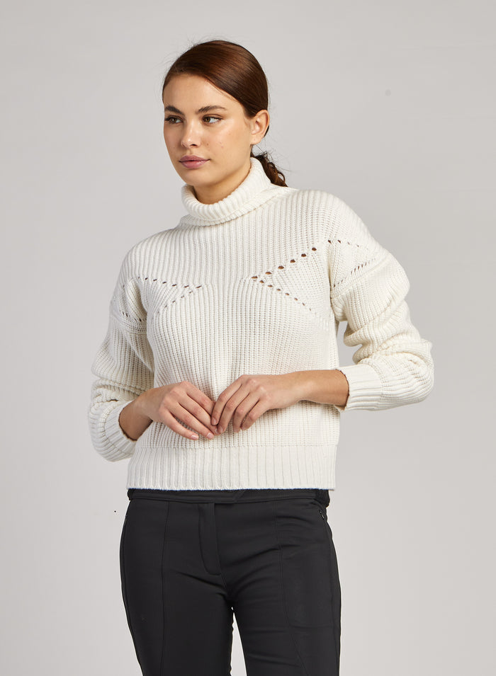 KNITTED TURTLE-NECK