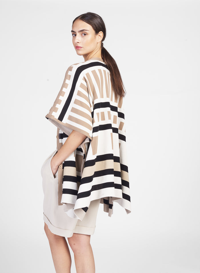 KNIT CAPE
