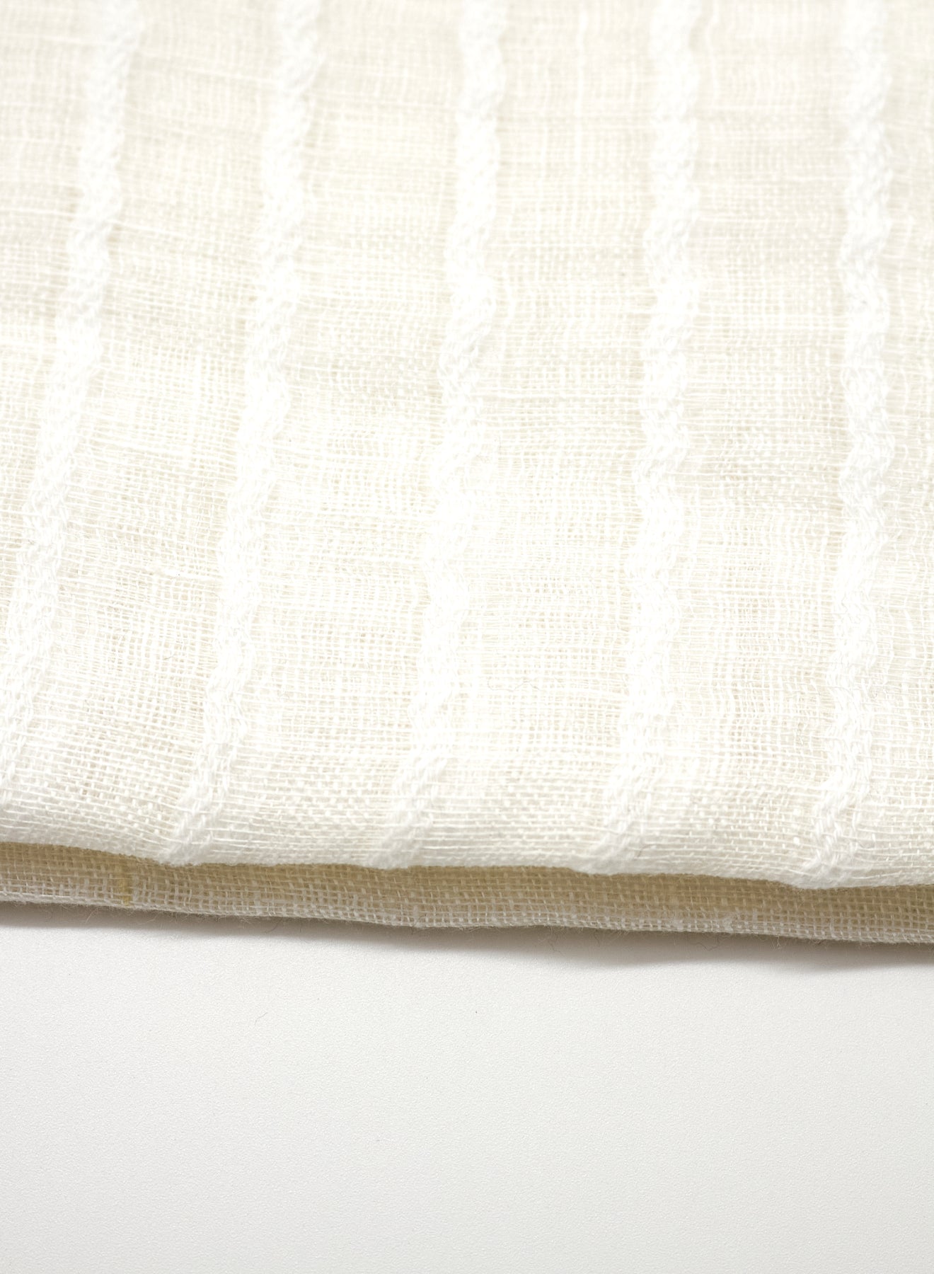 SUPER LIGHT LINEN AND COTTON SCARF WITH SEERSUCKER PATTERN