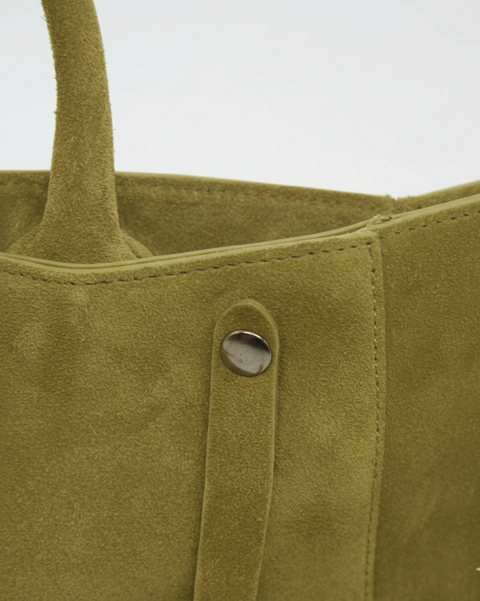 BORSA ICONICA A TRACOLLA GRANDE  IN CAMOSCIO