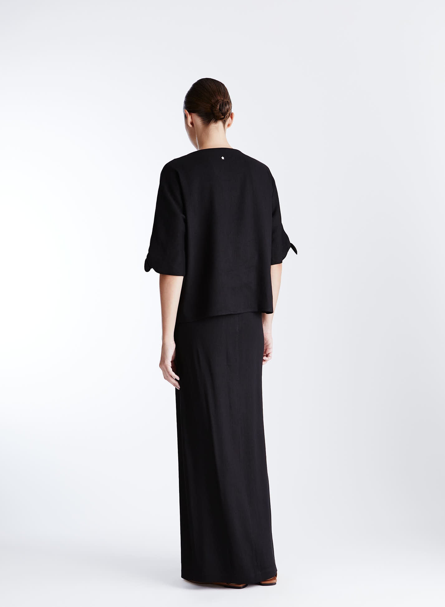 LINEN AND VISCOSE LONG SKIRT