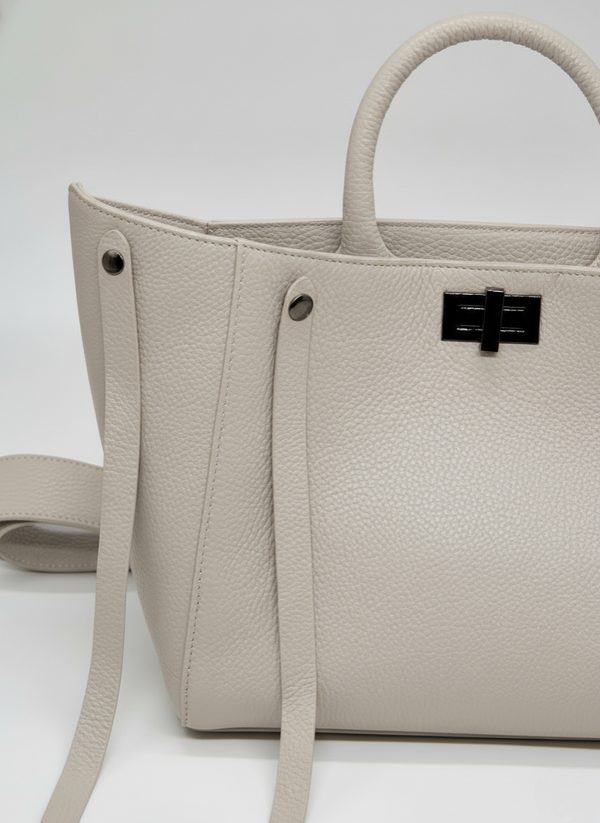 BORSA GRANDE A TRACOLLA IN PELLE MARTELLATA