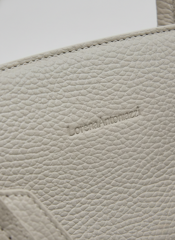 HAMMERED LEATHER CROSSBODY