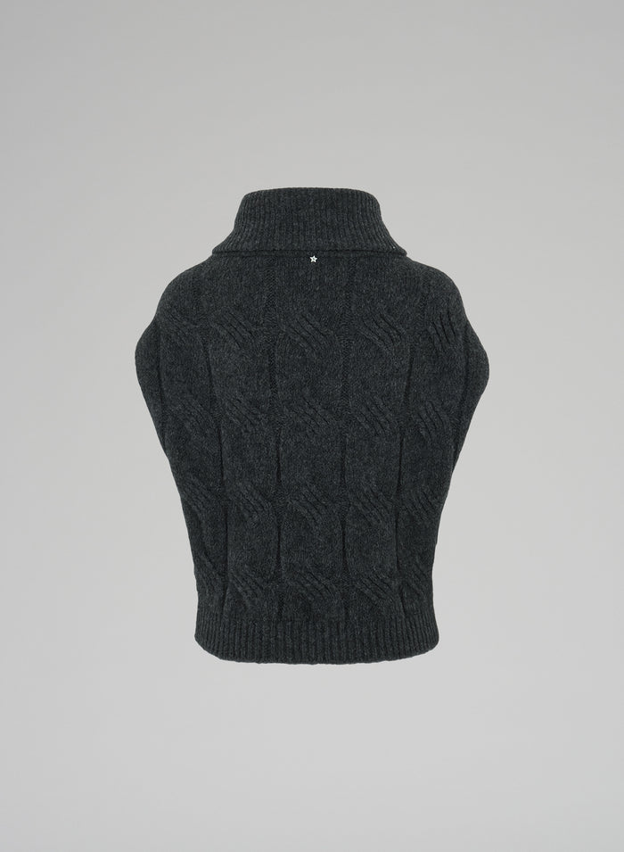 CABLE KNIT GILET