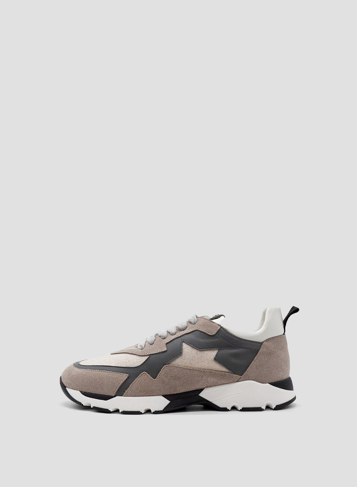ICONIC SNEAKERS WITH SHEEPSKIN INSOLE