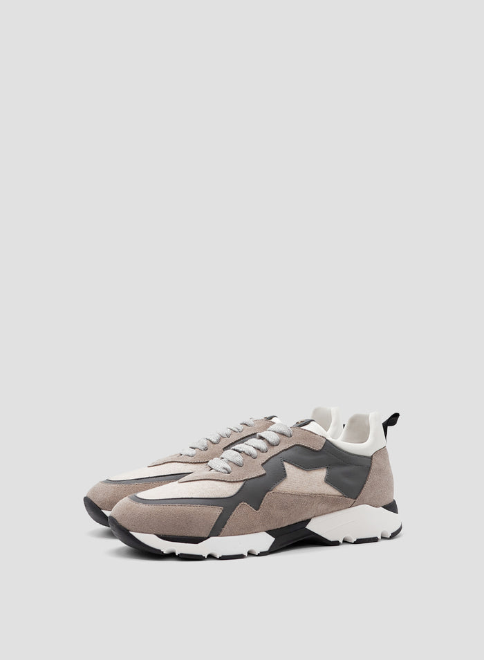 ICONIC SNEAKERS WITH SHEEPSKIN INSOLE