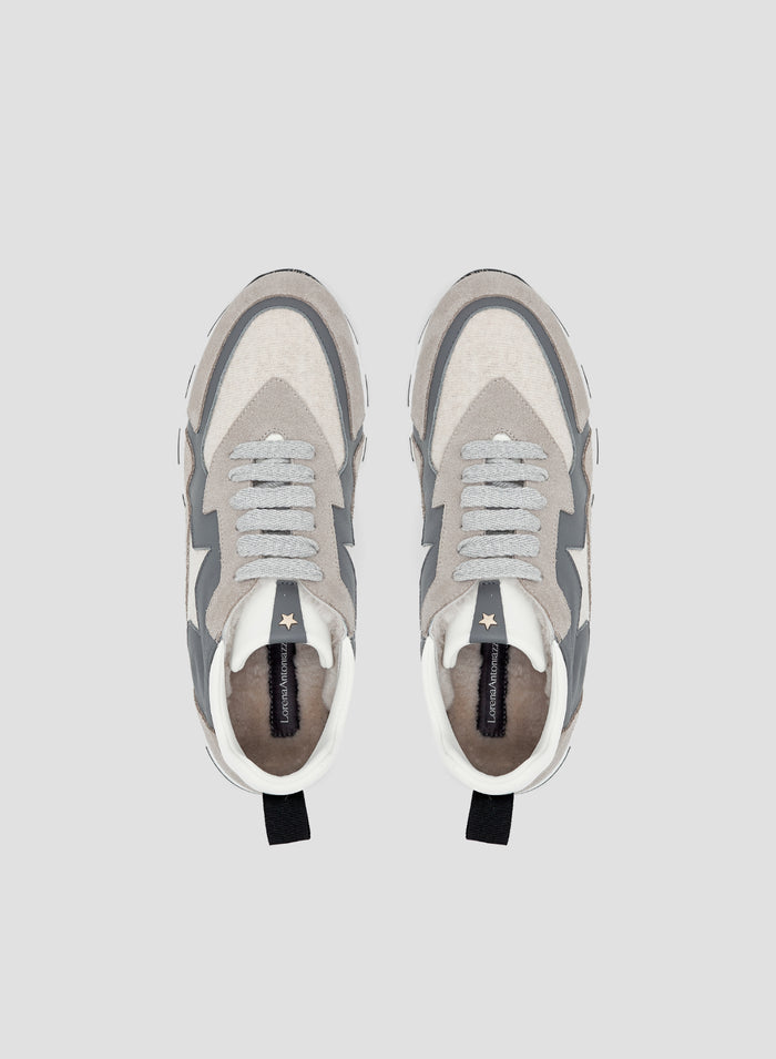 ICONIC SNEAKERS WITH SHEEPSKIN INSOLE