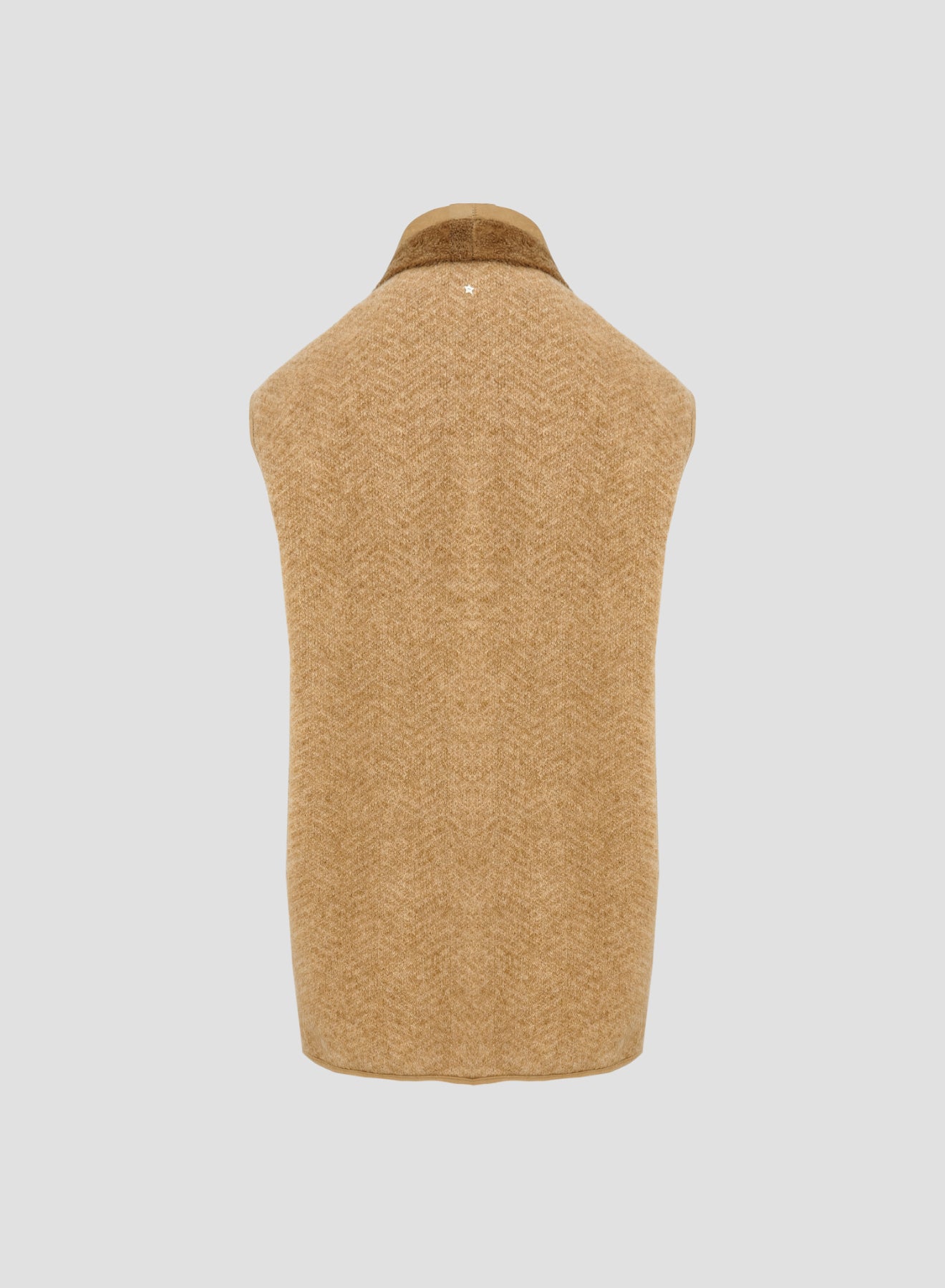 GILET IN MONTONE E MAGLIA IN RESCA JACQUARD