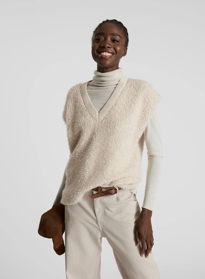 WOOL, SILK AND CASHMERE VEST WITH FUR EFFECT