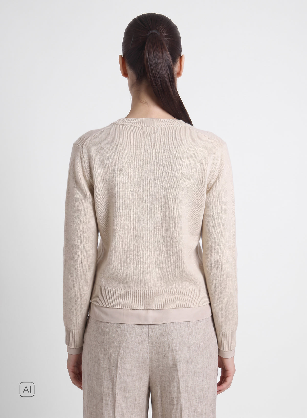 MAGLIA CON SCOLLO A V IN MISTO LANA E CASHMERE A STRATI