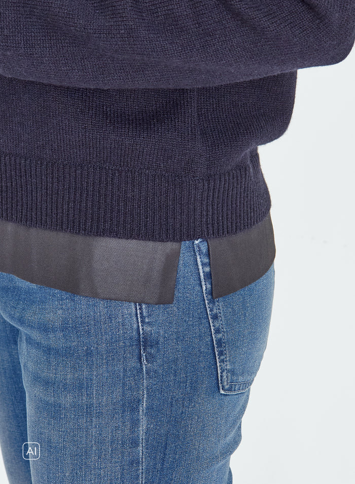 MAGLIA CON SCOLLO A V IN MISTO LANA E CASHMERE A STRATI