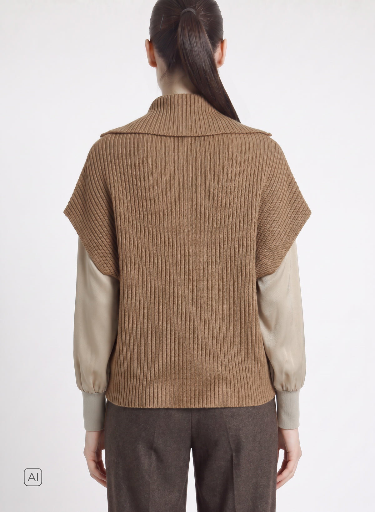 GILET IN DOUBLE DI LANA E ANGORA CON COLLO IN MAGLIA