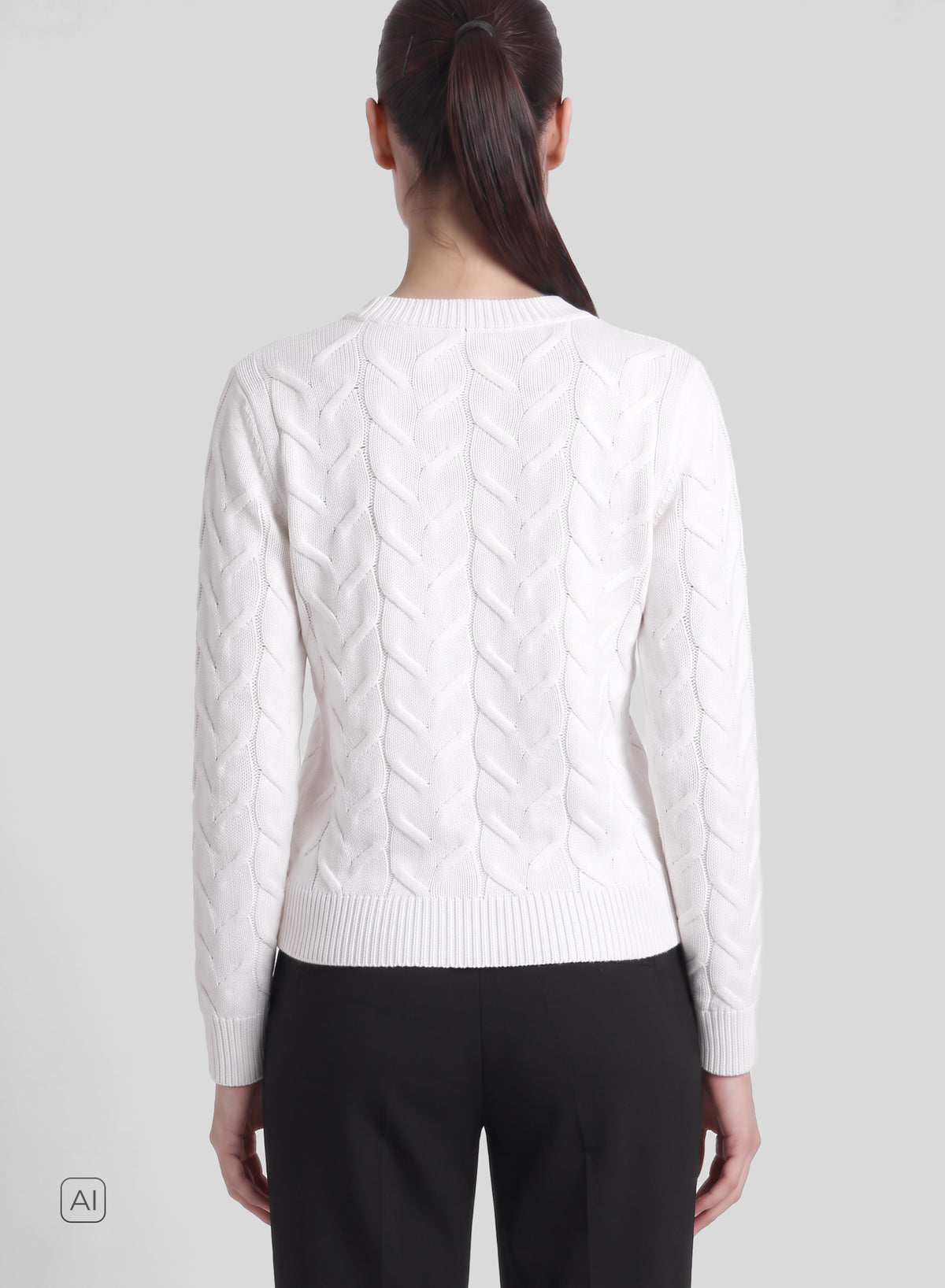 MAGLIA IN CASHMERE E LANA CON TRECCIA ICONICA PIATTA