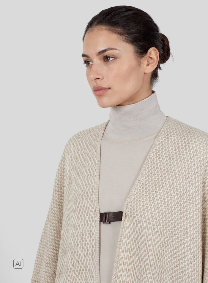 VIRGIN WOOL CAPE
