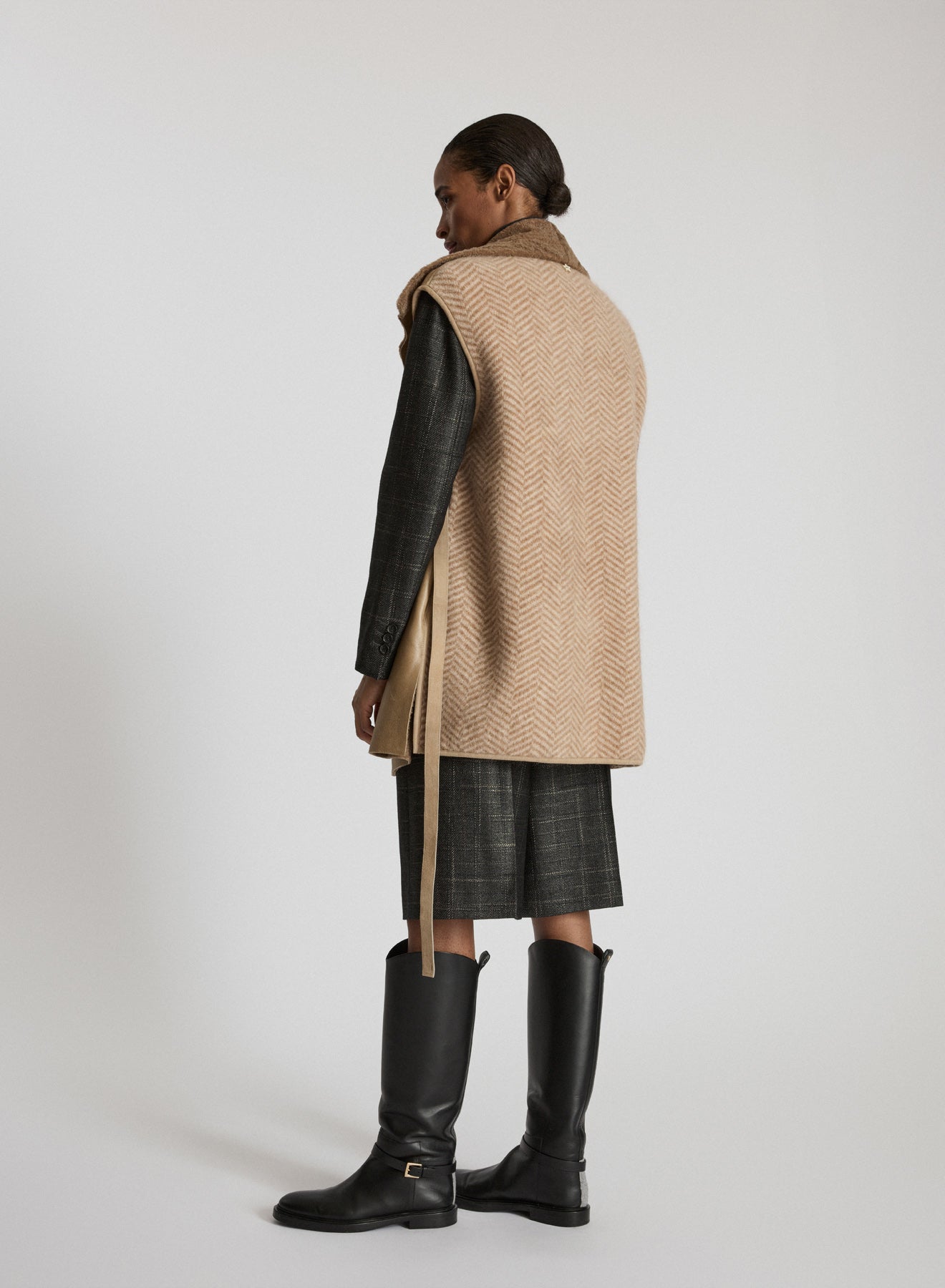 GILET IN MONTONE E MAGLIA IN RESCA JACQUARD
