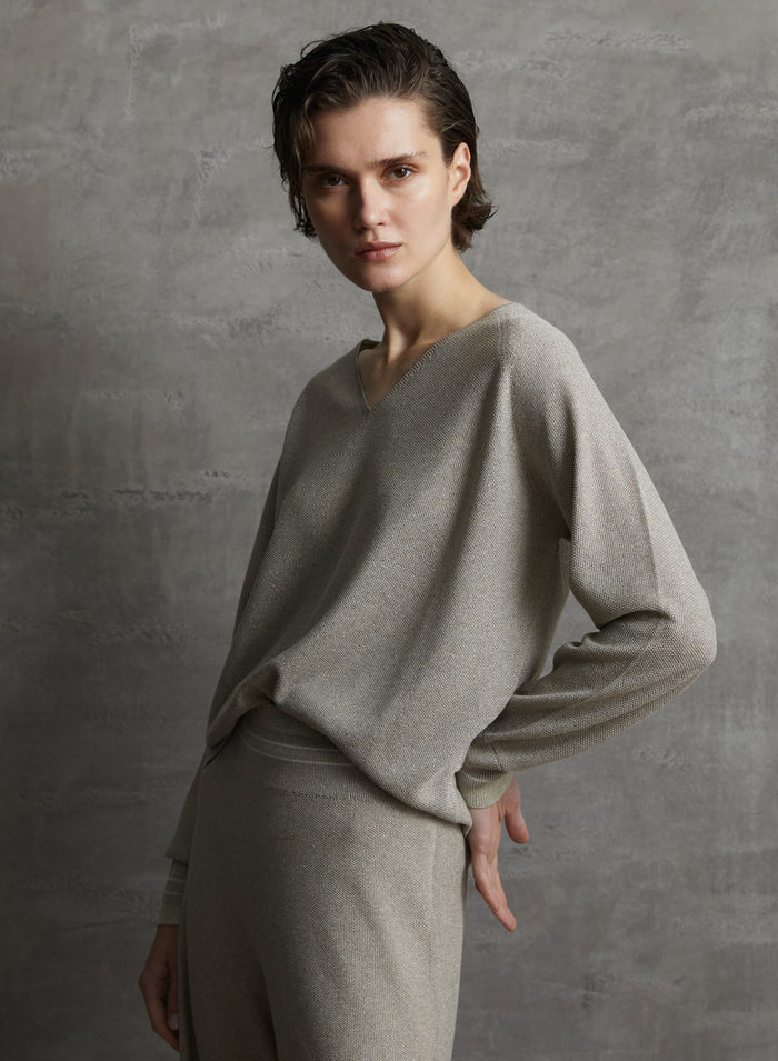 VISCOSE BLEND RICE-STICH KNITTED SWEATER