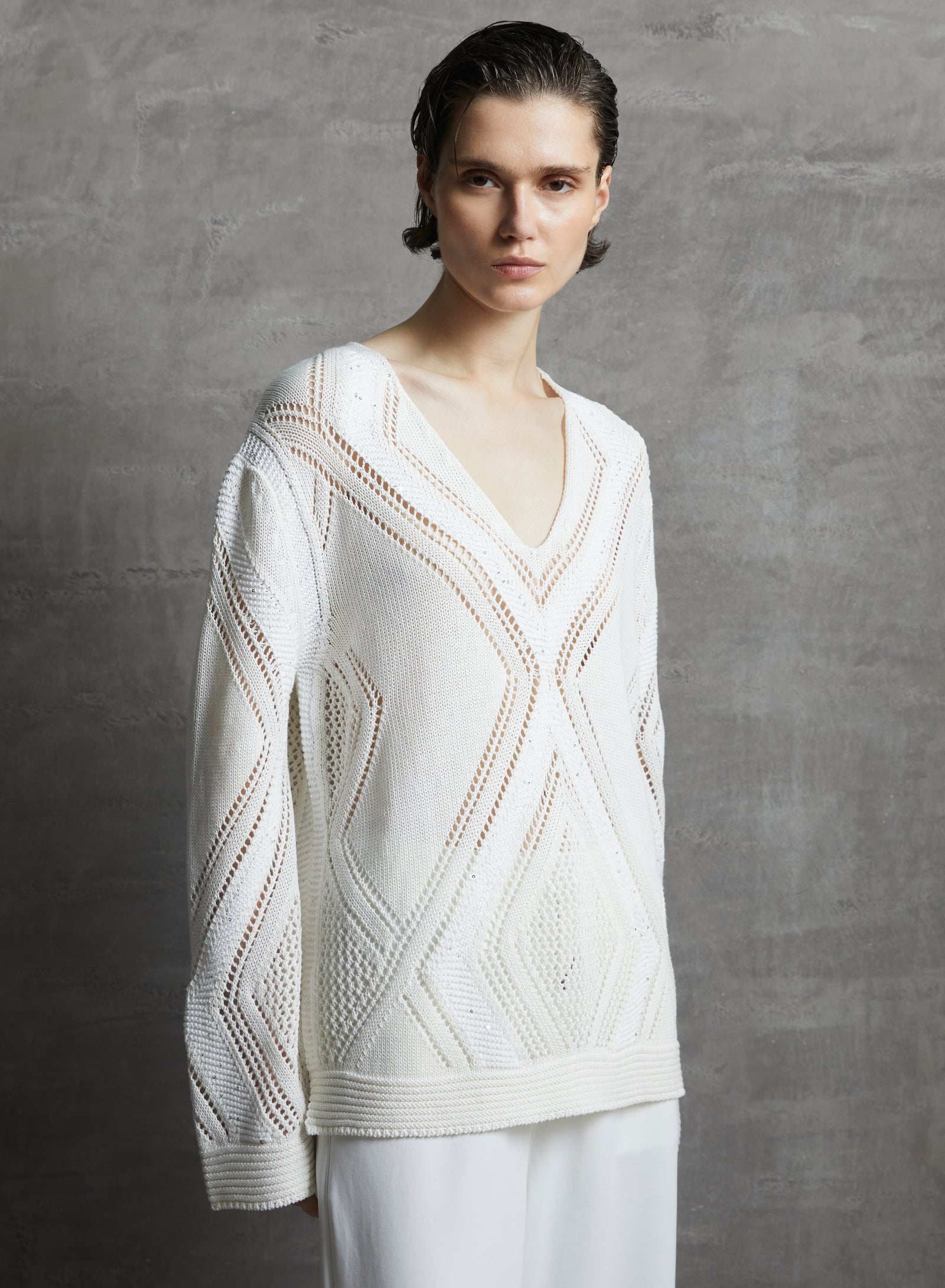 COTTON, LINEN AND SILK SWEATER WITH CHEVRON DIAMOND PATTERN