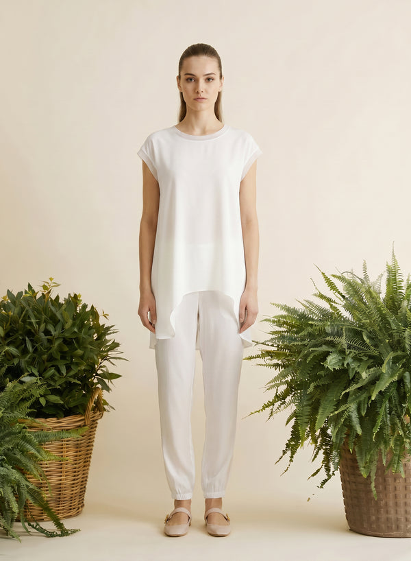 T-SHIRT ASIMMETRICA IN RASO LUCIDO
