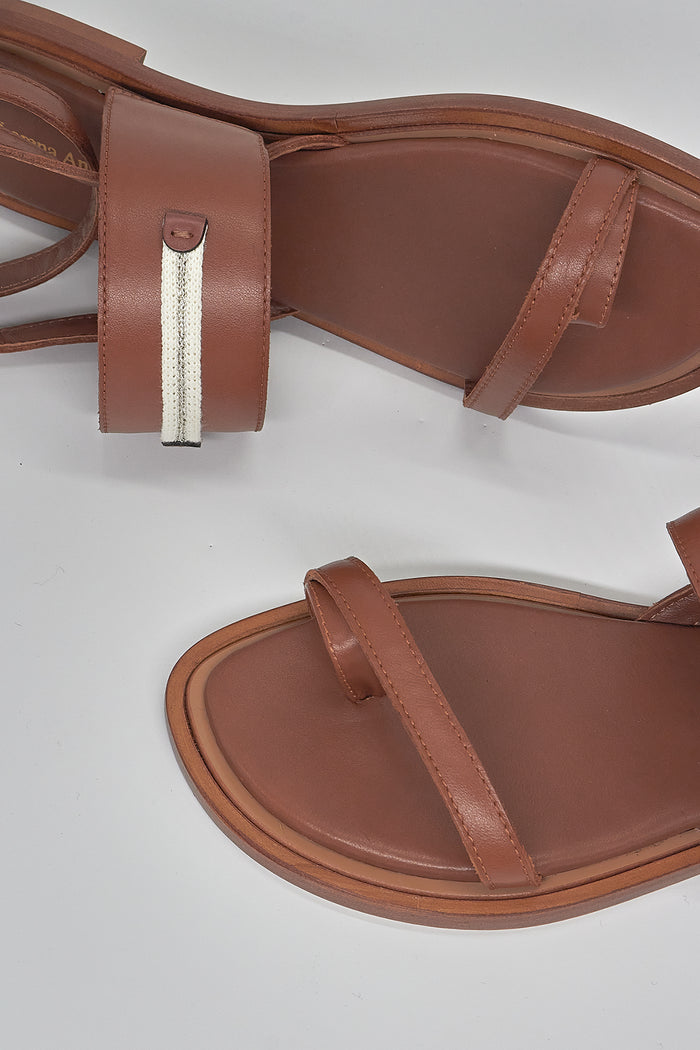 LEATHER TOE THONG SANDALS