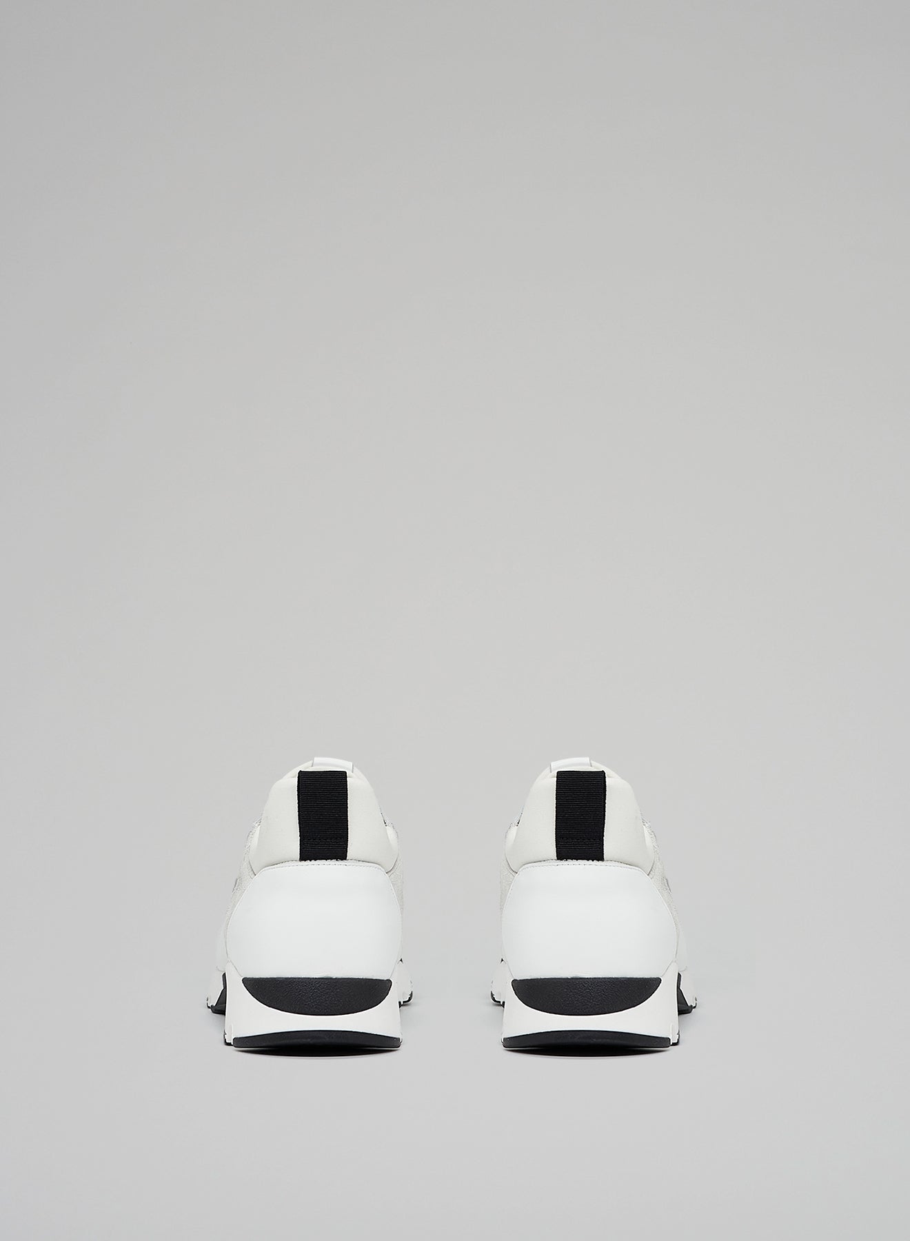 LEATHER ICONIC SNEAKERS