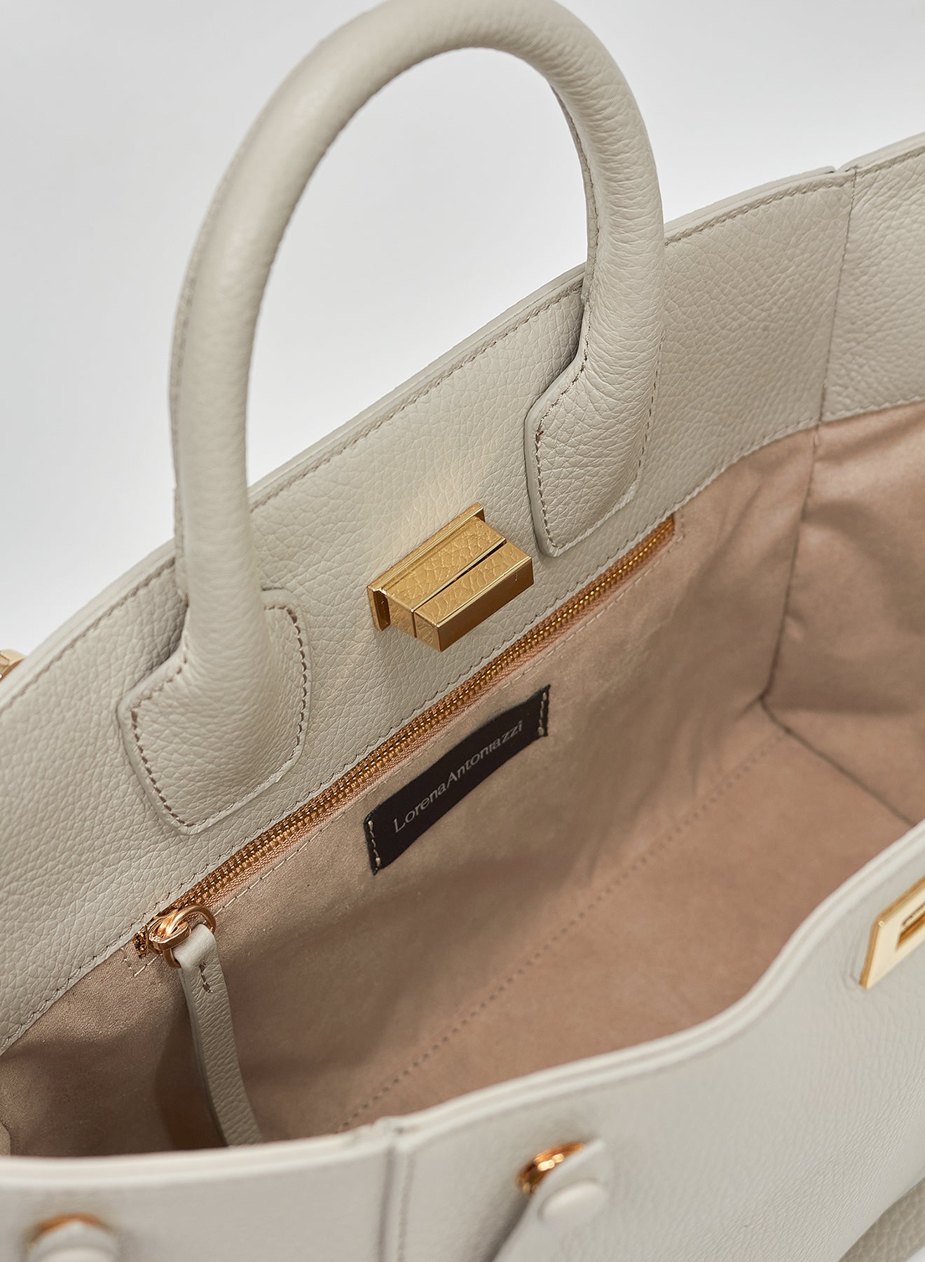 BORSA A TRACOLLA IN PELLE