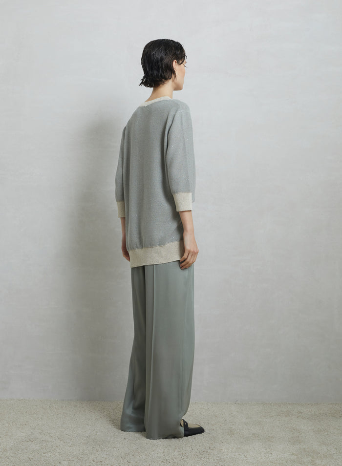 MAGLIA IN COTONE MORBIDO CON INSERTO PAILLETTES E INTARSIO A STELLA