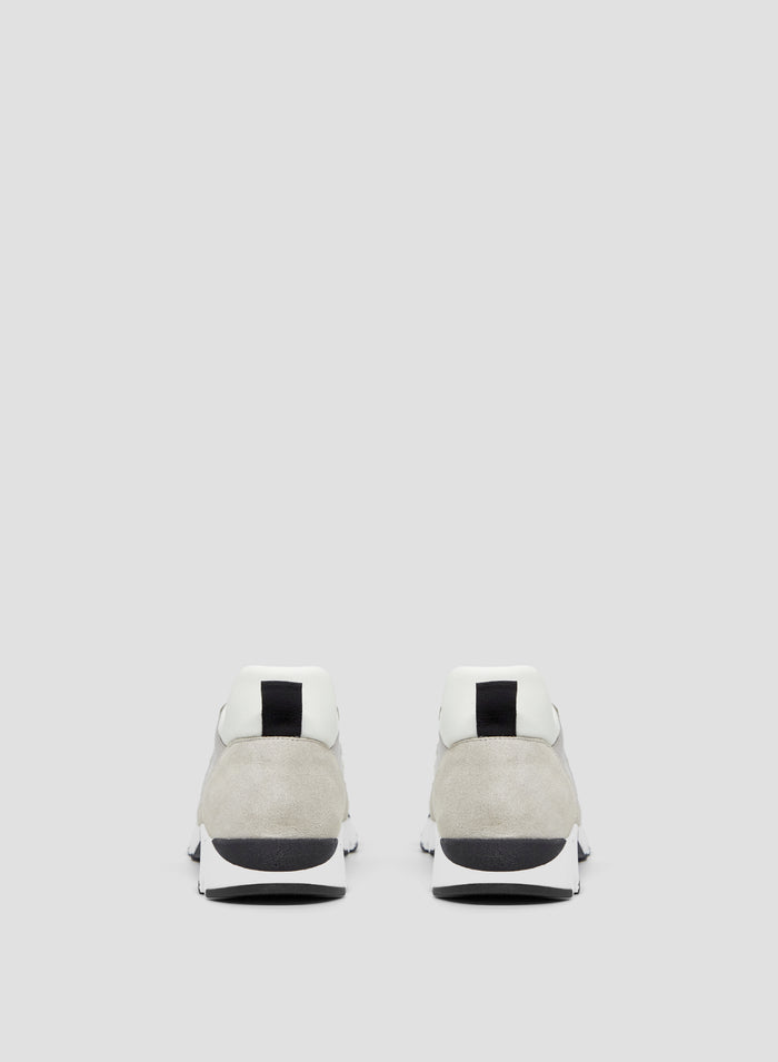 SNEAKERS ICONICHE IN PELLE CON RICAMO PAILLETTES