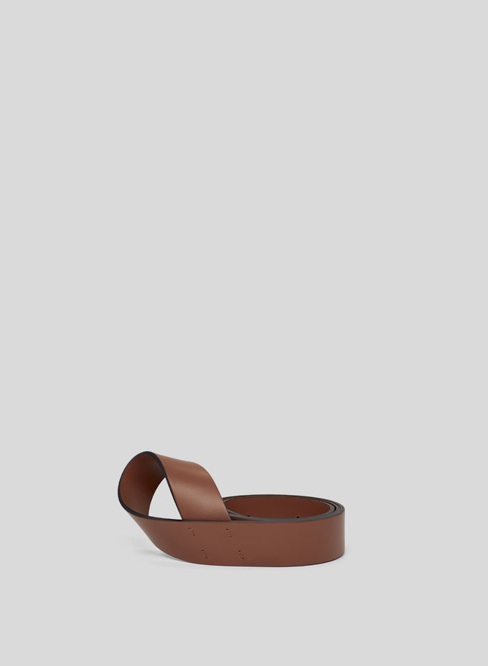 LEATHER BELT WITH LOOP CLOSURE