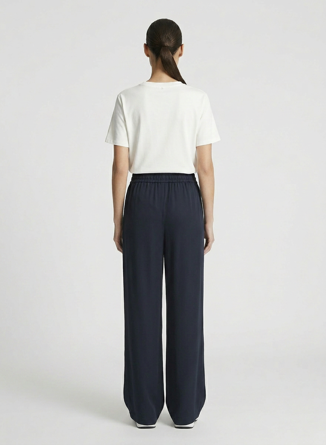 COTTON T-SHIRT WITH EMBROIDERY