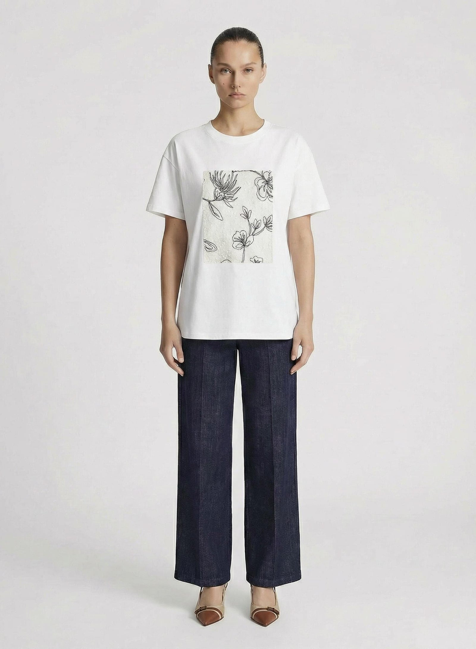 COTTON T-SHIRT WITH SEQUINS EMBROIDERY